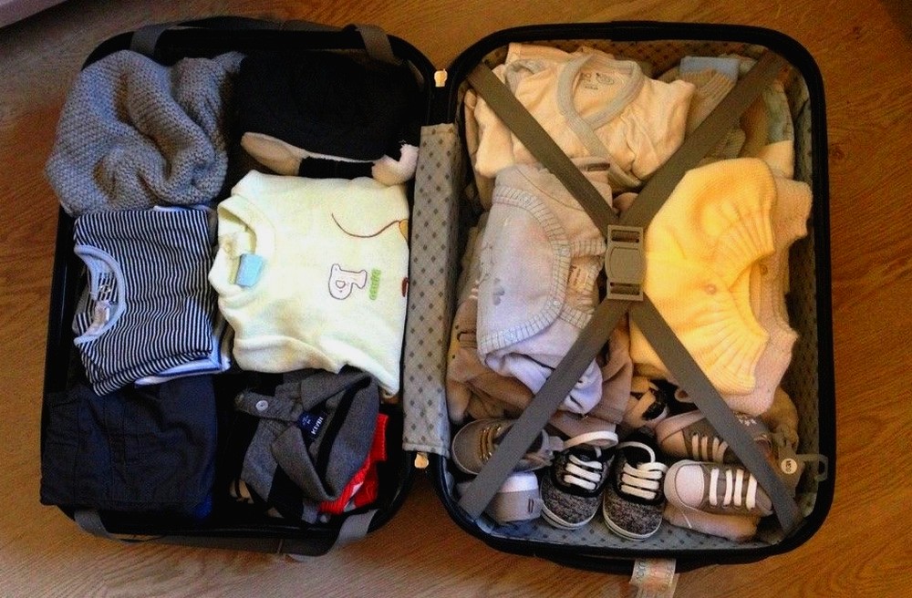 Que mettre dans la valise de bébé pour vos vacances ?